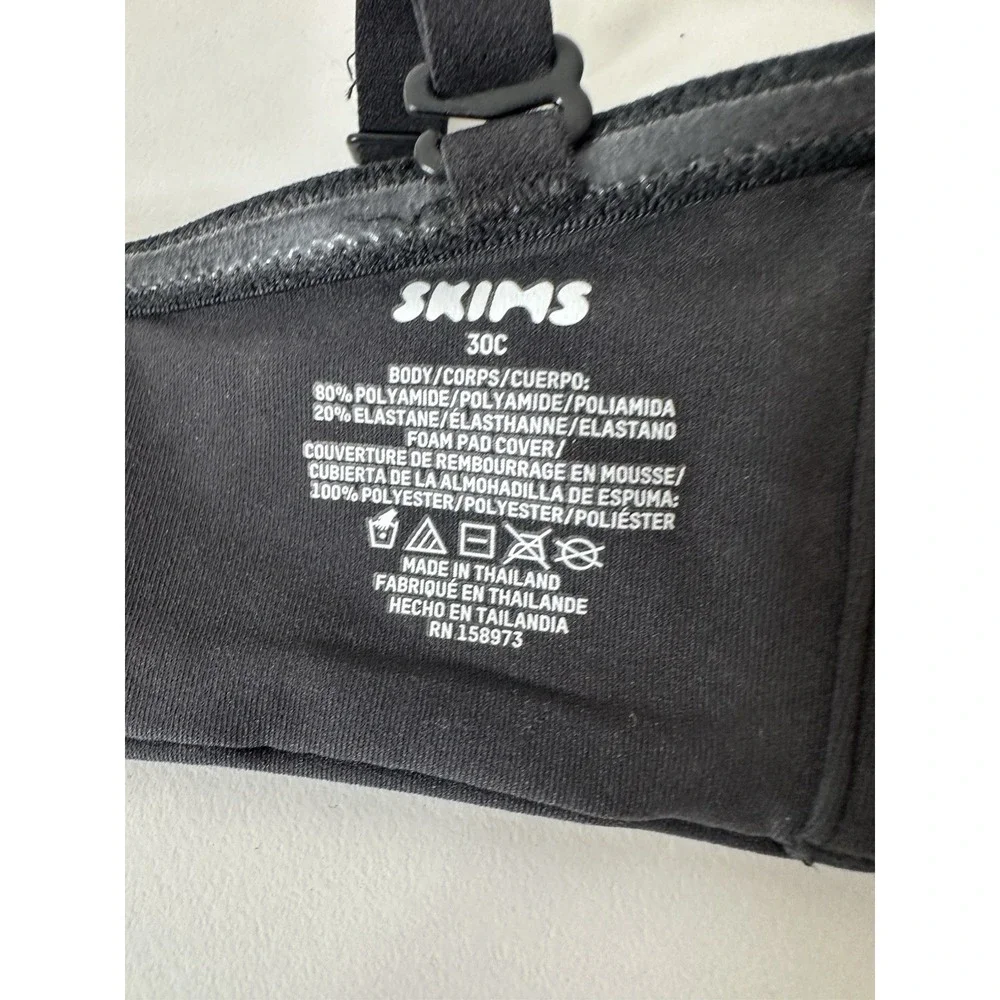 New Skims Fits Everybody Strapless Bra Size 30‎ C Onyx Black Intimates - Picture 5 of 6